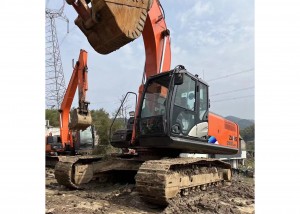 Excavadora de cadenas mediana HITACHI ZX260G 2017