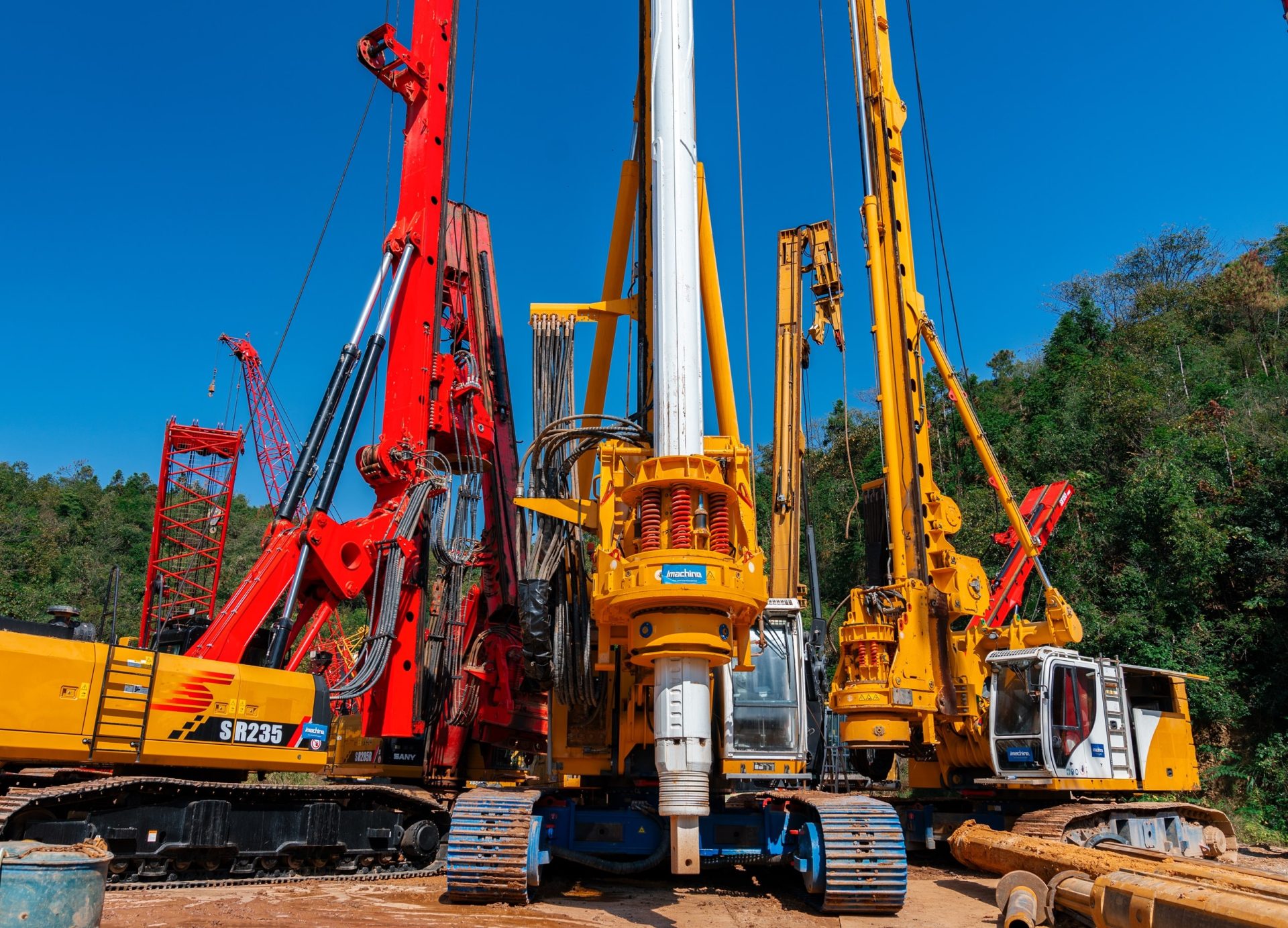 imachine used rotary drilling rig
