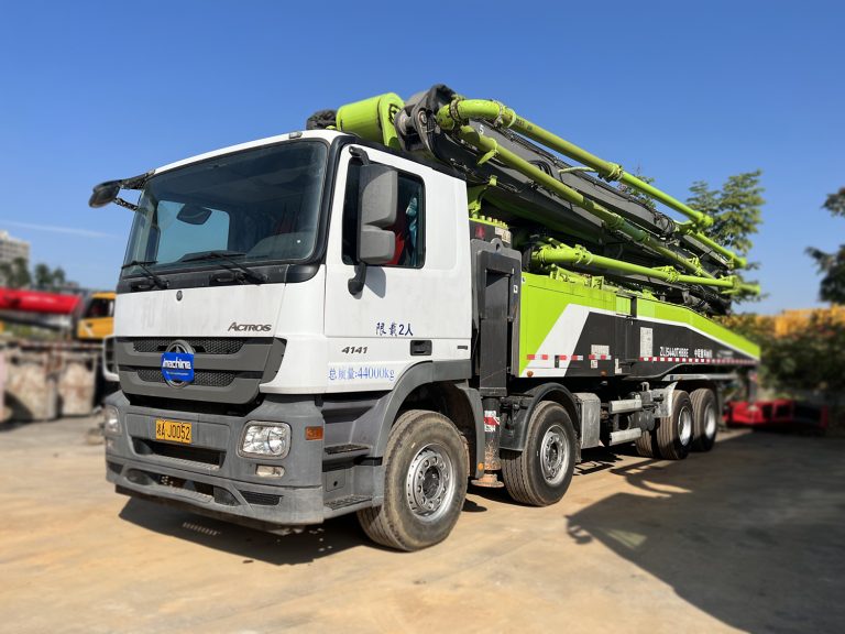 Zoomlion 56m Concrete Pump Truck