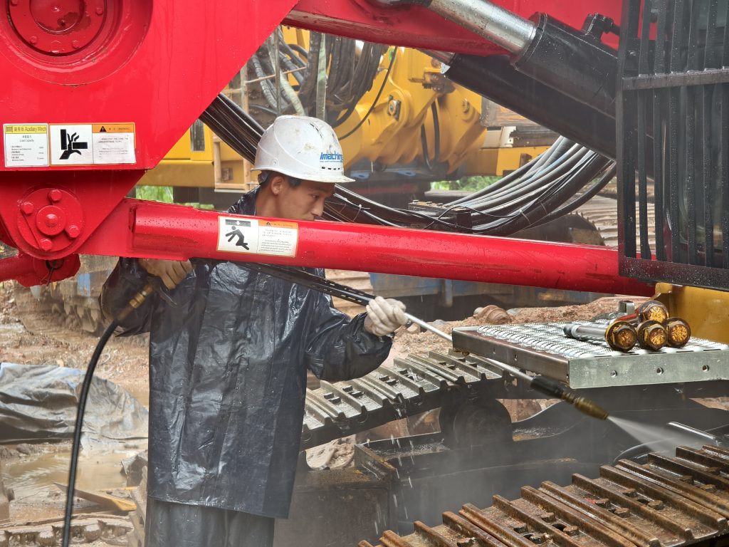 Cleaning SANY SR155