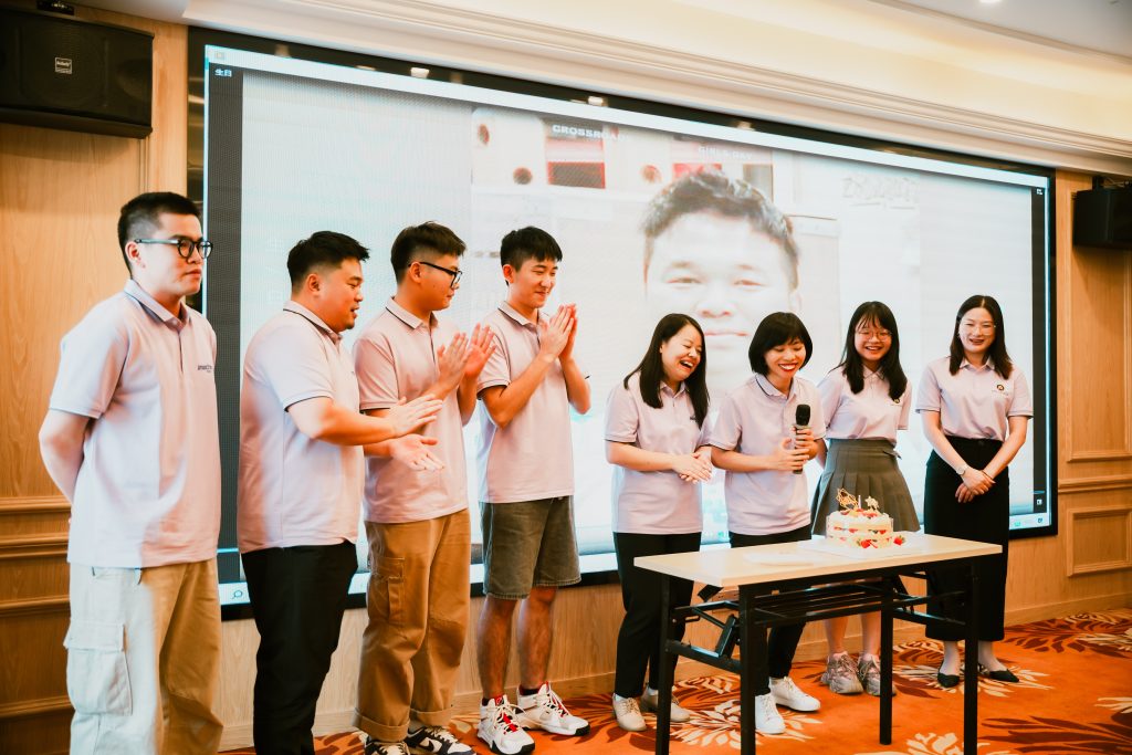 imachine team building
