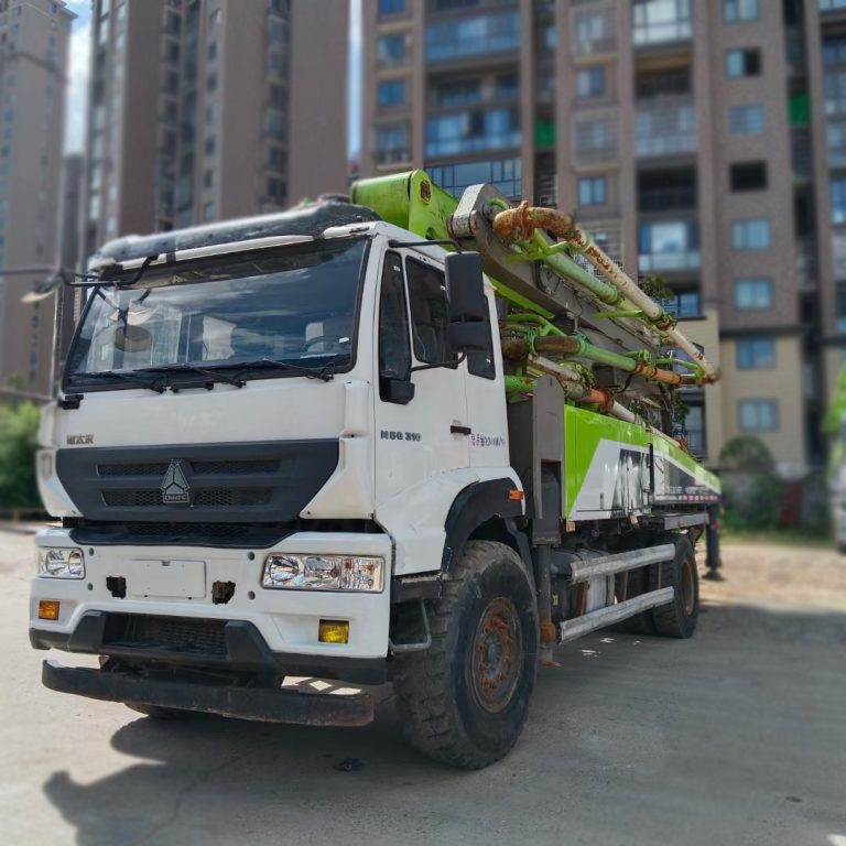 Zoomlion 37m Concrete Pump Truck