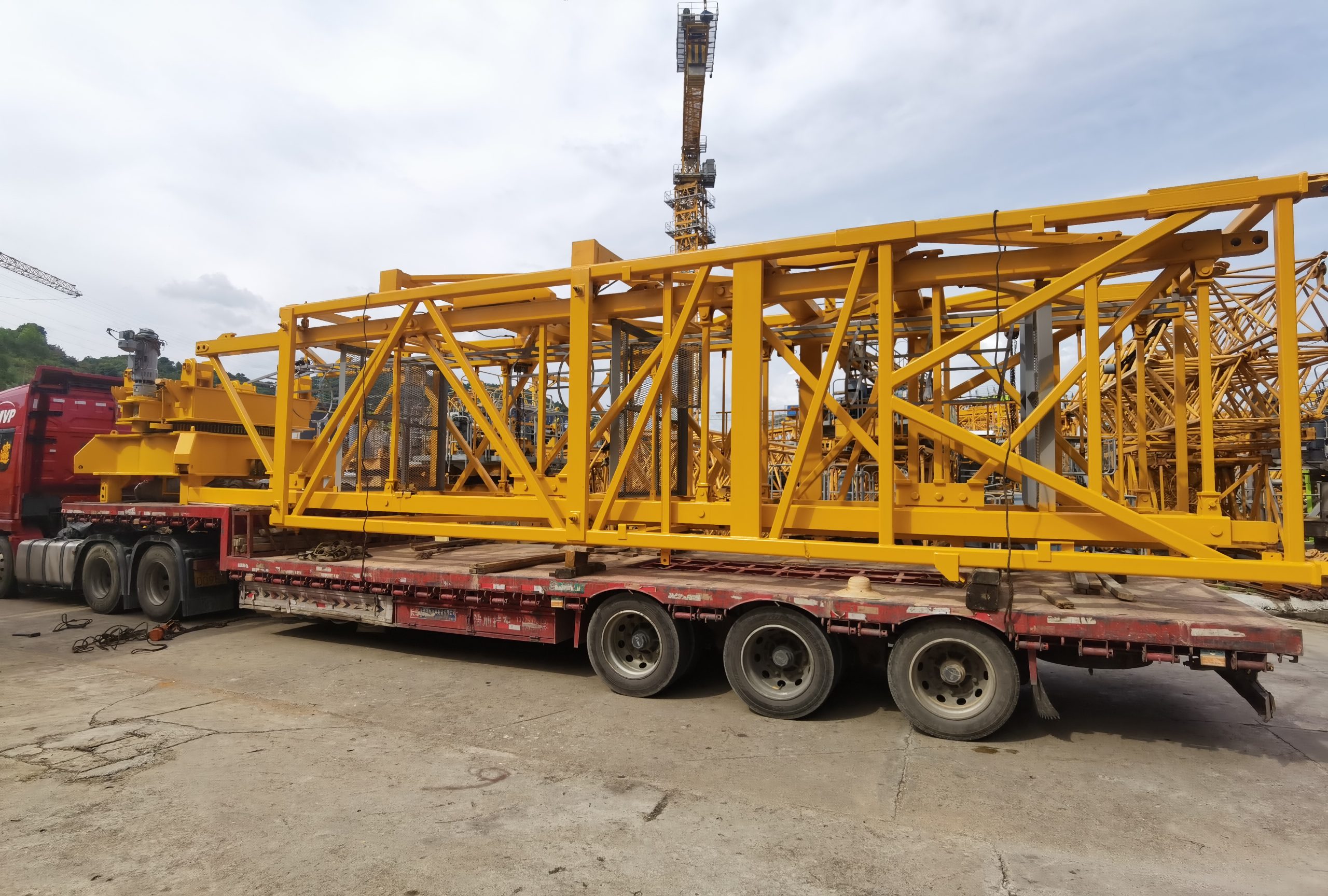 imachine delivered tower crane