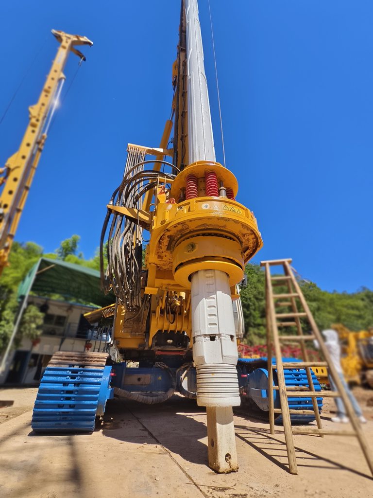 Bauer BG38 Rotary Drilling Rig