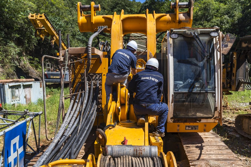 service for used piling rigs