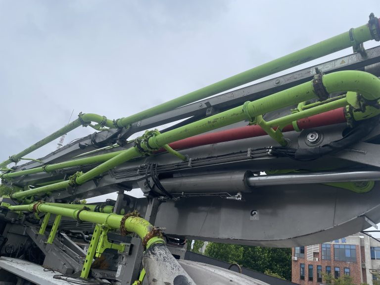 Used Zoomlion 56m Boom Pump