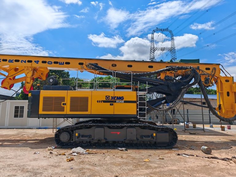 EQUIPAMENTO DE PERFURAÇÃO XCMG XR240E