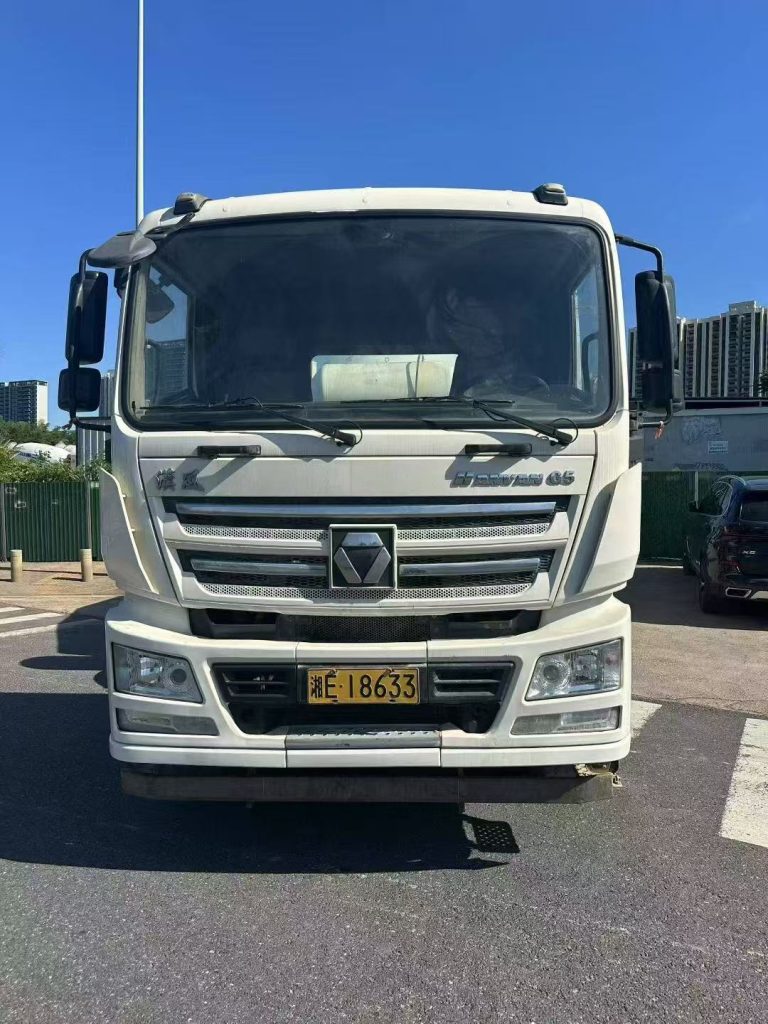 Camion malaxeur à béton XCMG de 10 m3