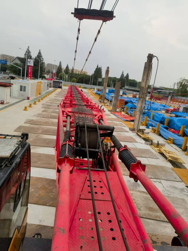 SANY SCC2600A Crawler Crane