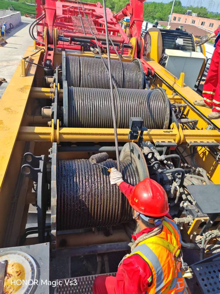 Used 350 Ton Crawler Crane