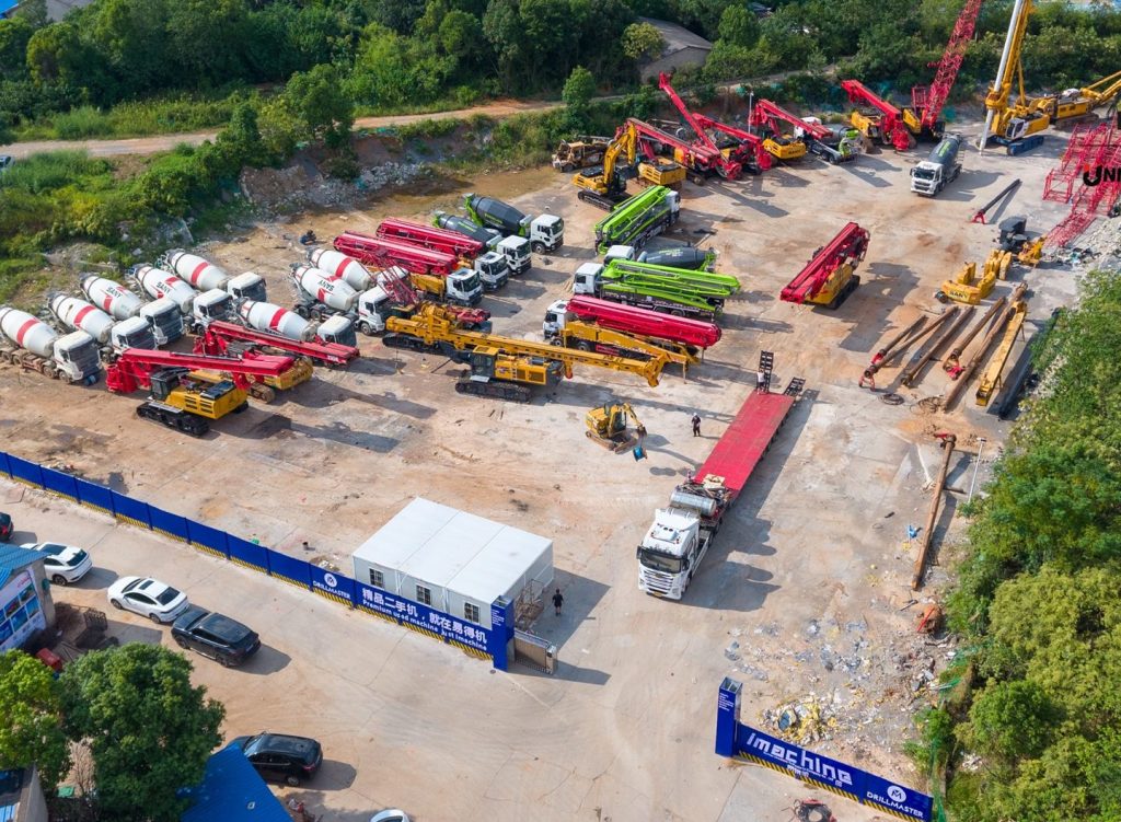 imachine construciton machinery yard