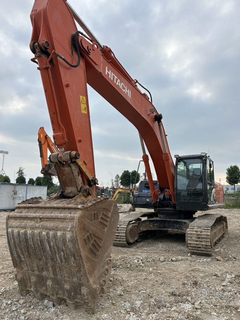 Ekskavator HITACHI ZX360 i përdorur | Modeli i vitit 2020 me motor Isuzu