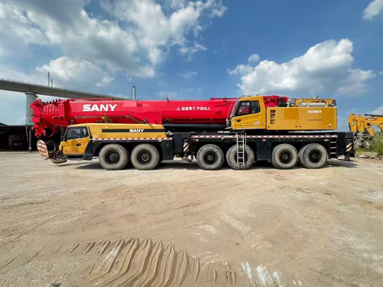 SANY 400 TON All-Terrain Crane