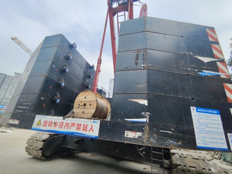 Used 200t Crawler Crane