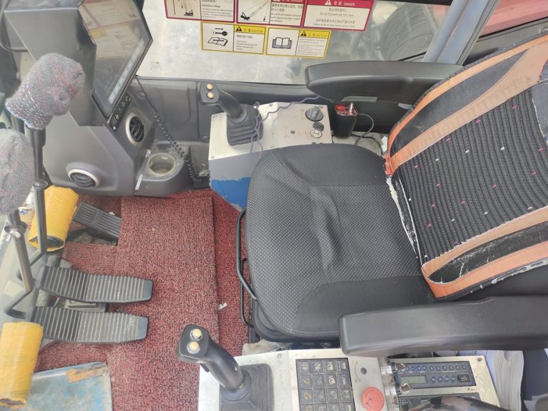 Used 200t Crawler Crane