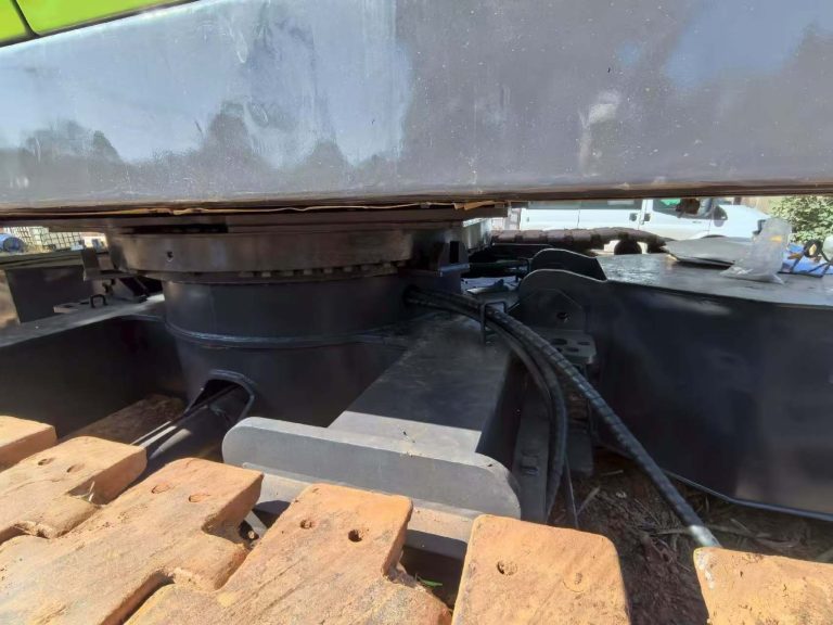 used 100 t Crawler Crane