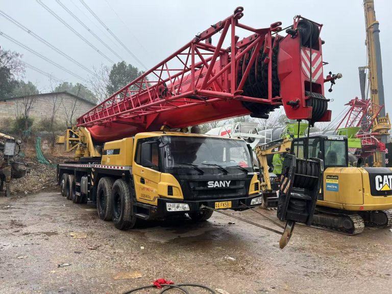 Macara camion de 100 de tone