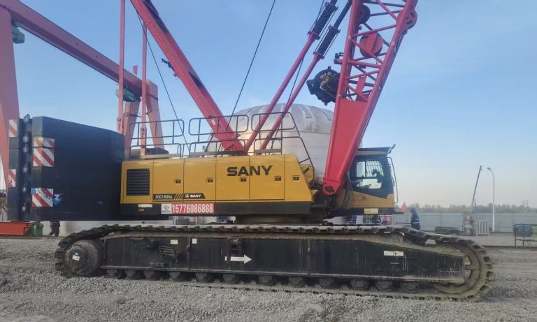 SANY 180-ton track-mounted crane