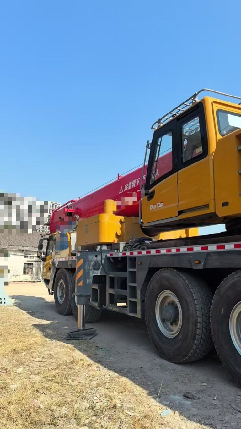 SANY STC2000C8-8 TRUCK CRANE