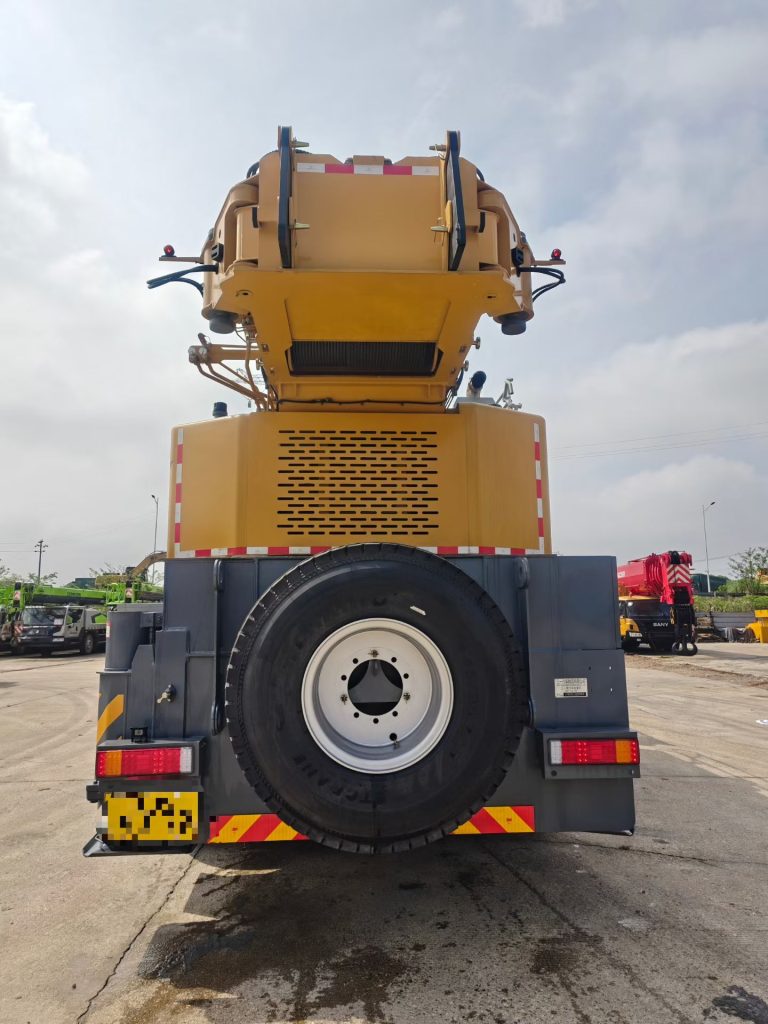 SANY STC2000C8-8 mobile crane