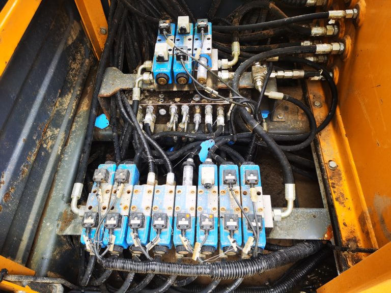 XCMG XR220D