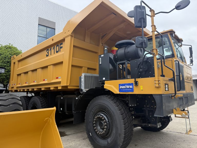 SEM 3110F WIDE BODY DUMP TRUCK