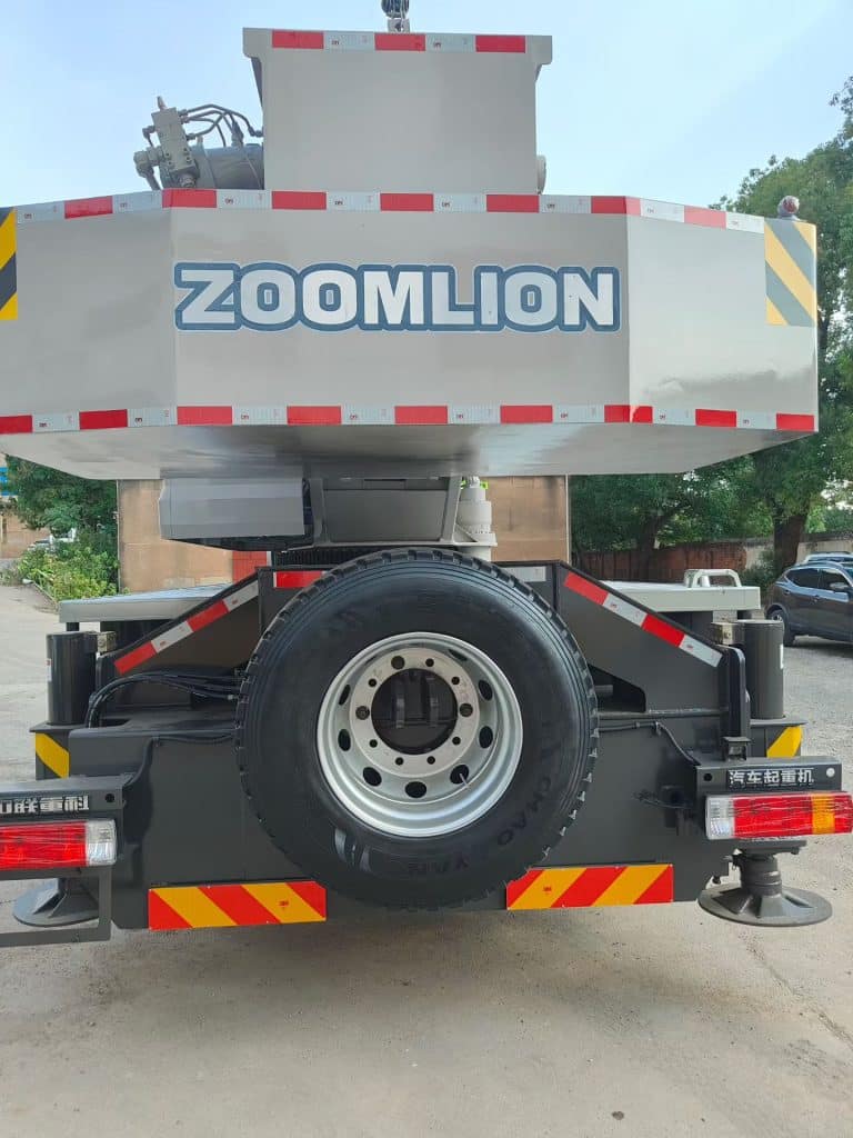 zoomlion 50t truck crane