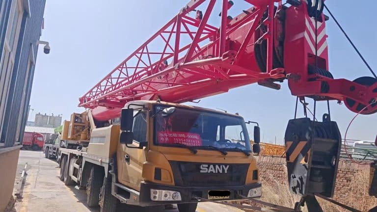 Grúa sobre camión SANY de 50 toneladas, año 2024