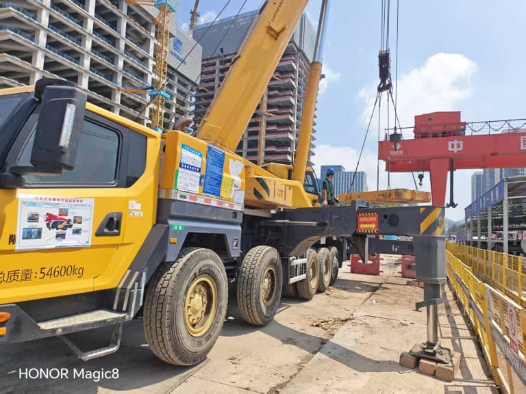 2021 XCMG QY100KC 100 Ton Truck Crane - View 1