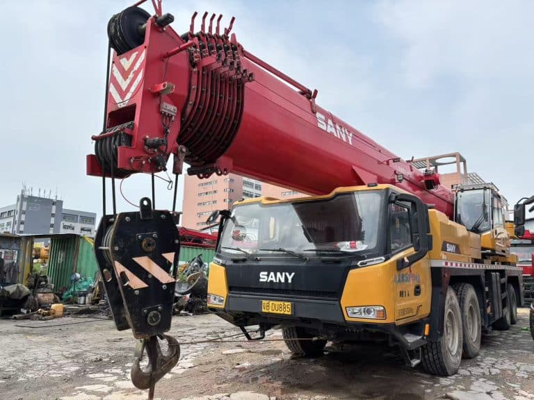 2024 SANY STC1000C7-8 100 Ton Truck Crane - View 2