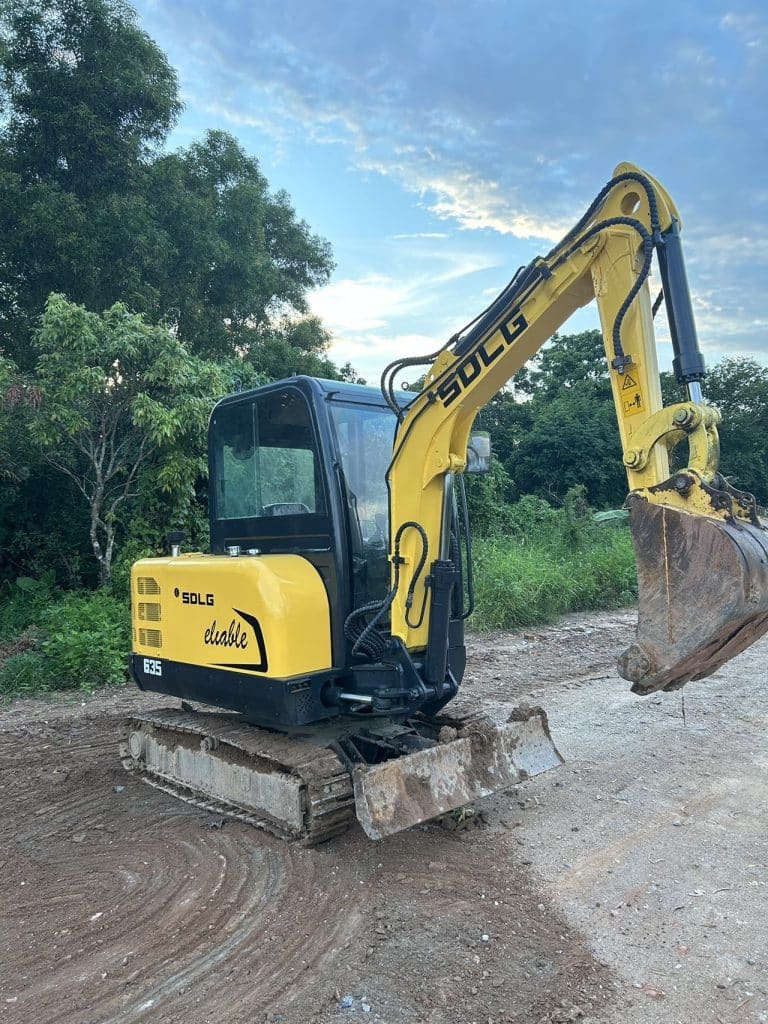 SDLG 635 Mini Excavator
