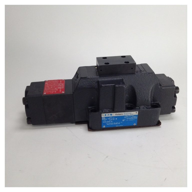 DG3V-8-2C Reversing Valve photo 1